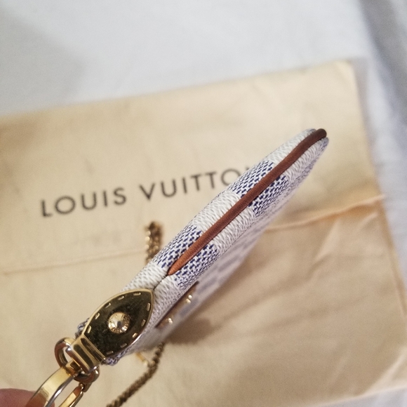 Authentic Louis Vuitton damier azur pochette MM - Picture 5 of 11